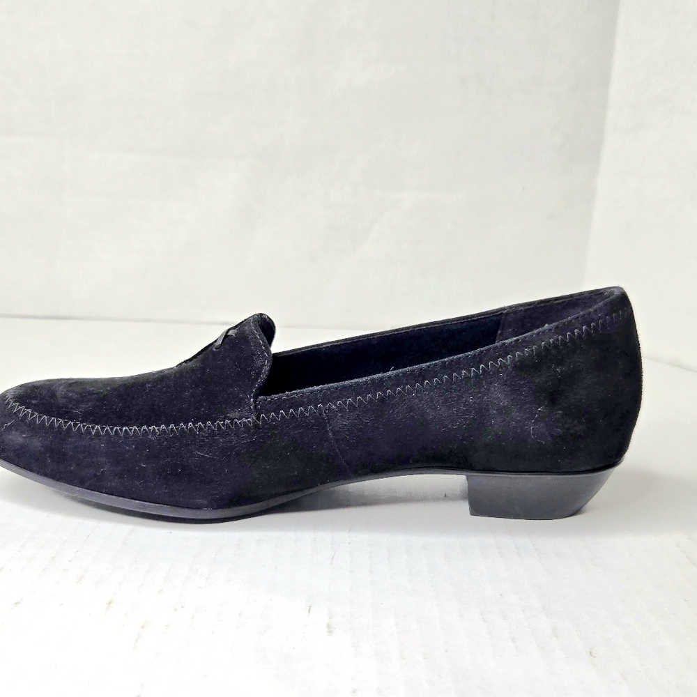 Munro Loafers, Black Suede, 6.5 W - Picture 8 of 11
